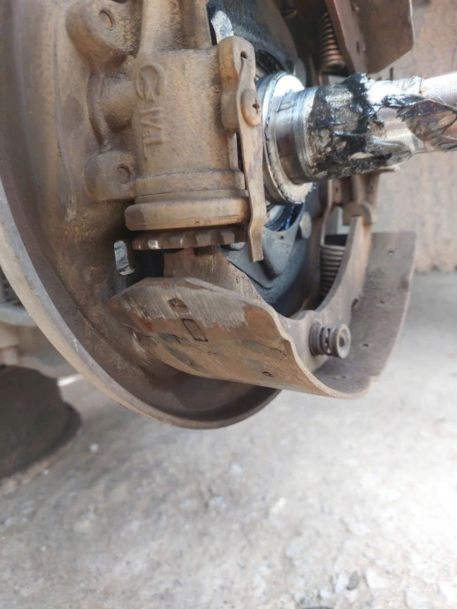 Bảo dưỡng phanh xe tải