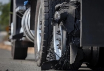 Nguy cơ nổ lốp xe tải trong mùa nóng: Nguyên nhân, cách phòng tránh