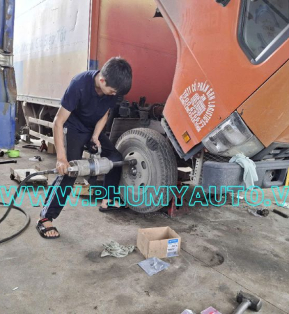 DỊCH VỤ THAY LỐP XE TẢI